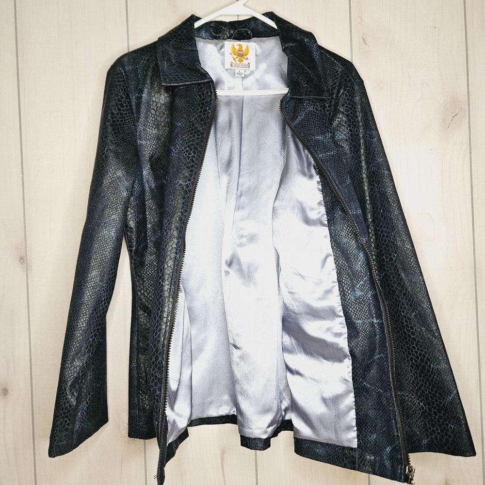 Ameri Mode Women's Blue Faux Snakeskin Jacket Lar… - image 6